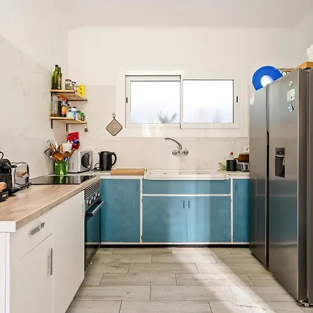 Atenea By The - Claire Homes Hospedagem domiciliar Castelldefels