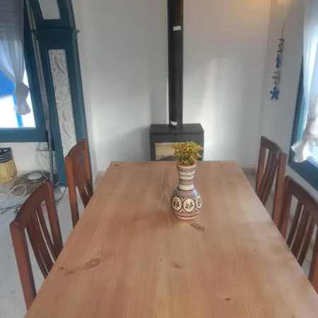 Atenea By The - Claire Homes Homestay Castelldefels